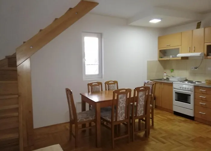 Kraljeva Dolina 아파트 카파오닉